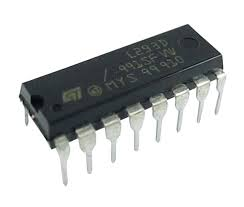 L293D Motor Driver IC